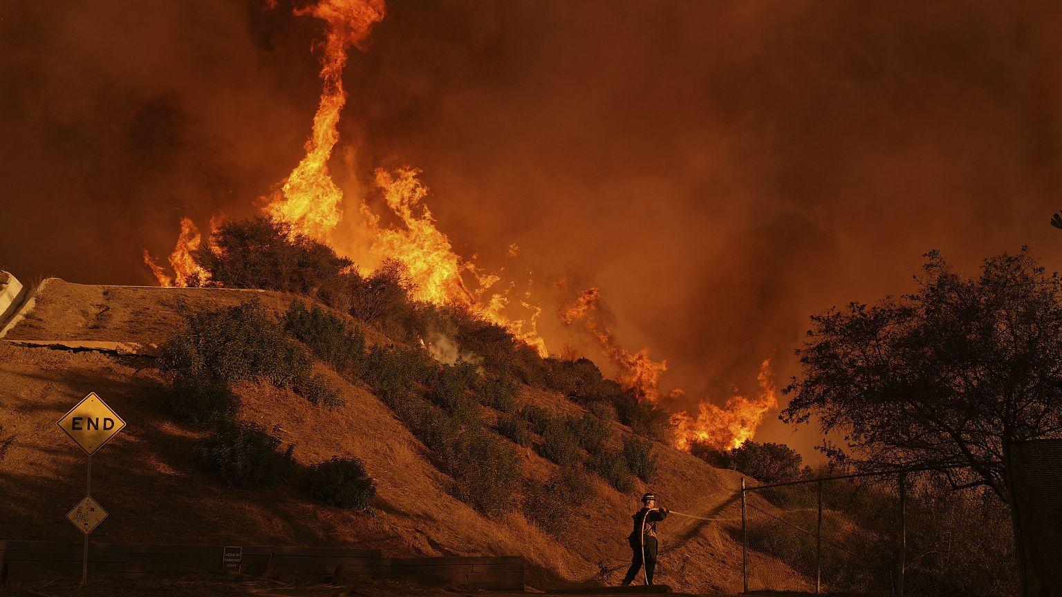 Incendi a Los Angeles: almeno 16 morti, si teme il <b>ritorno</b> dei ...