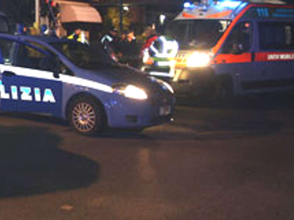 polizia-volante-notte-ambulanza-2