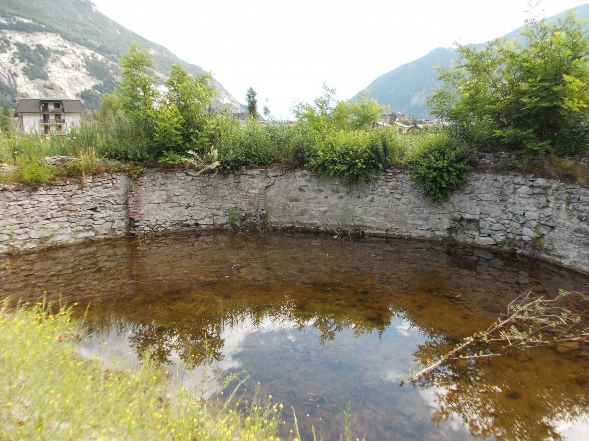 resti muro ghiacciaia Oulx