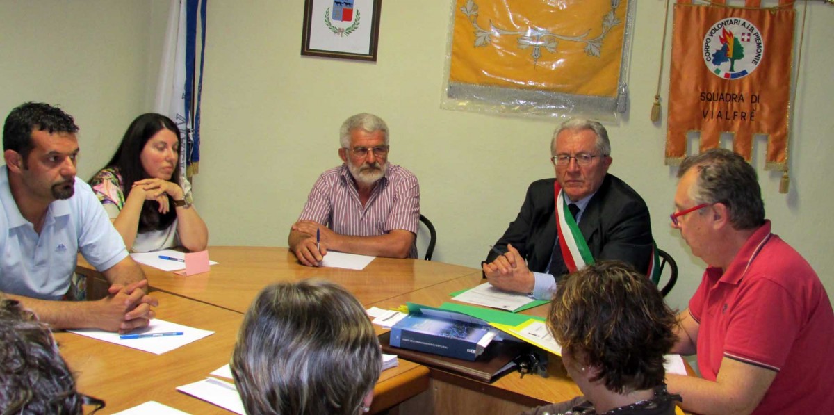 In mezzo il Sindaco Pietro Gianoglio Vercellino