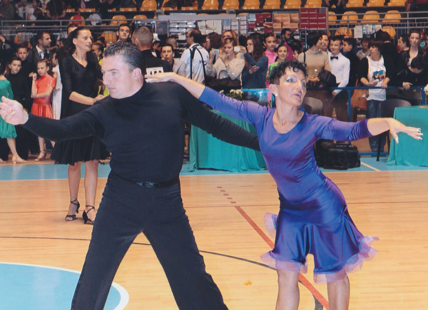 latino gold master (2)