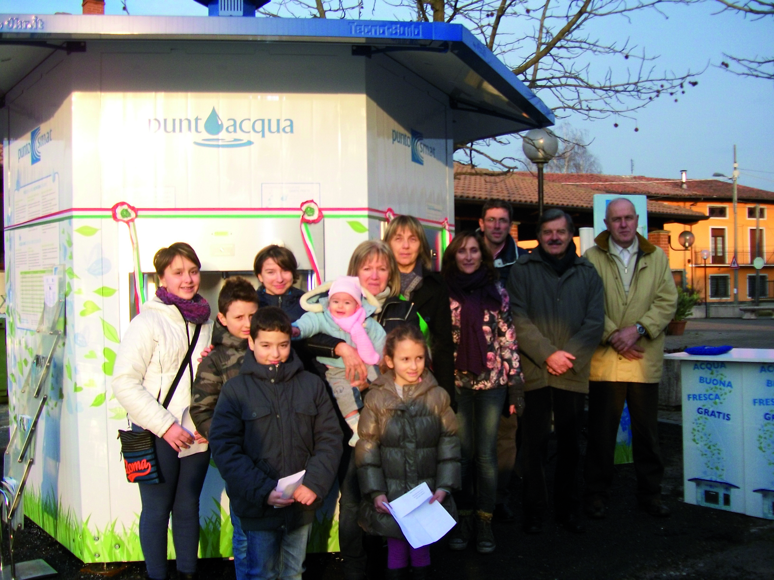 L'inaugurazione del nuovo punto acqua della Smat