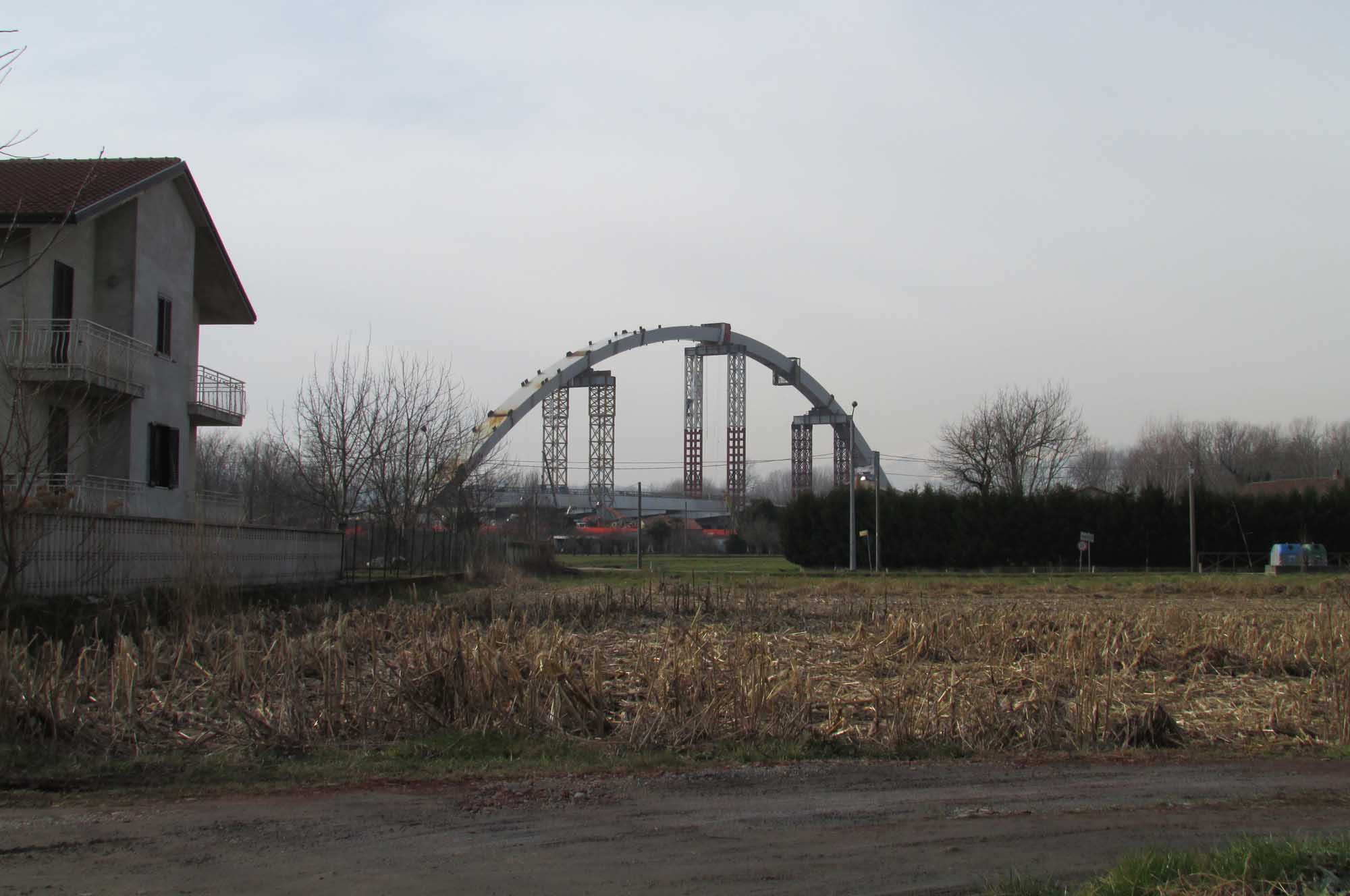 Pavone ponte autostrada