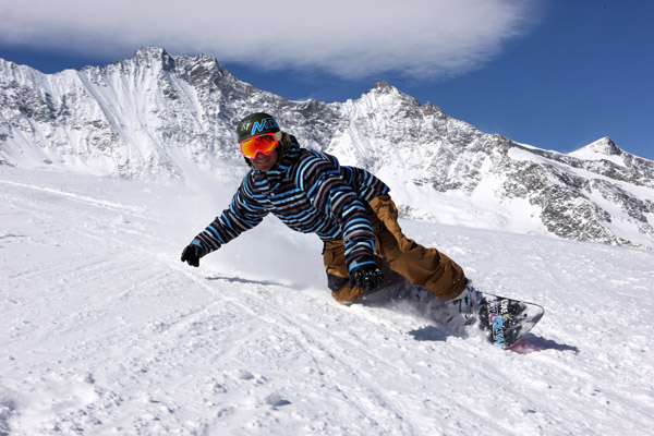 Snowboarder