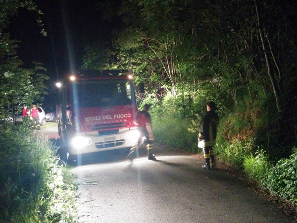 I vigili del fuoco sul luogo della tragedia