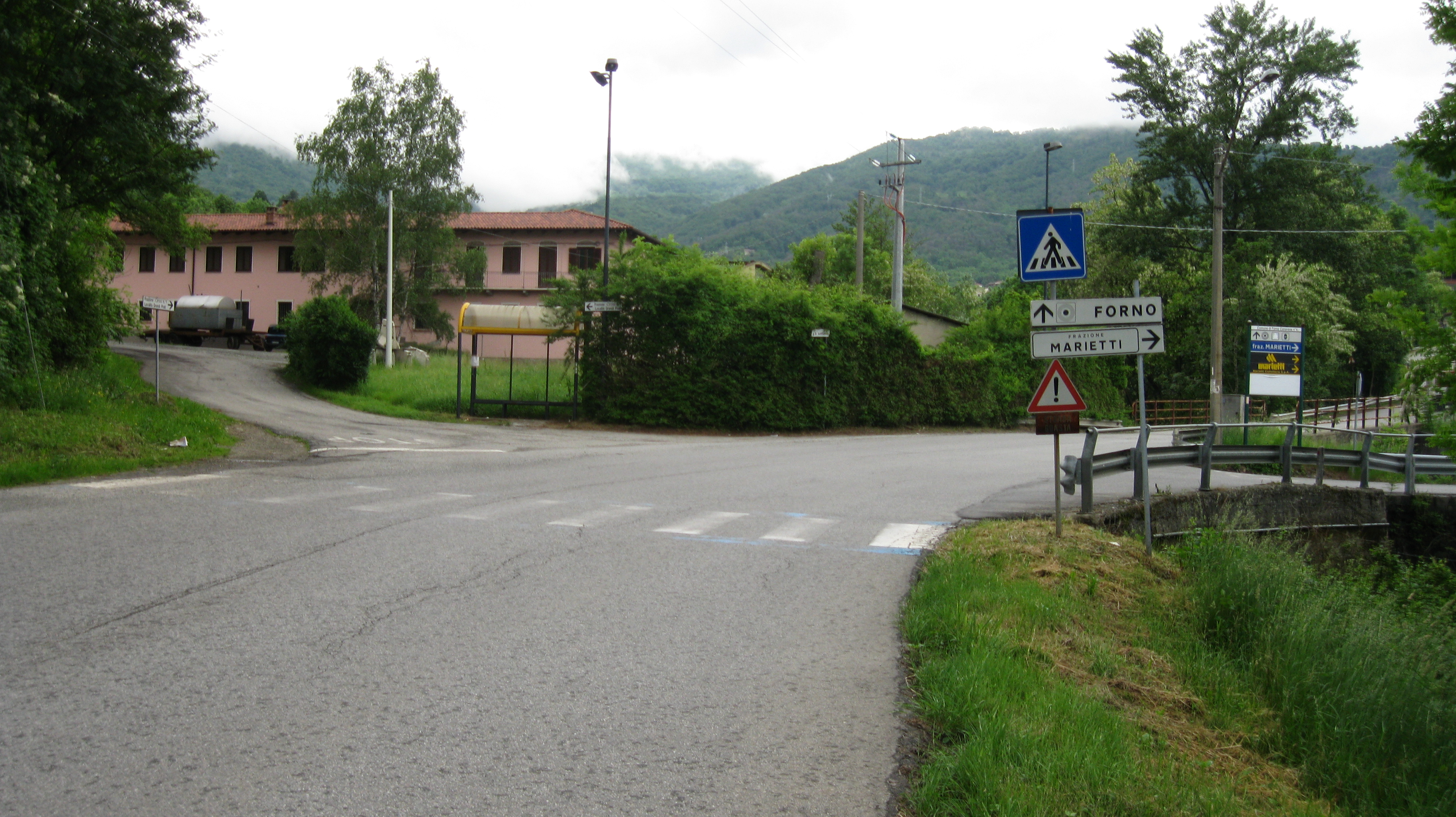 Incrocio per Frazione Crosi, Forno Canavese
