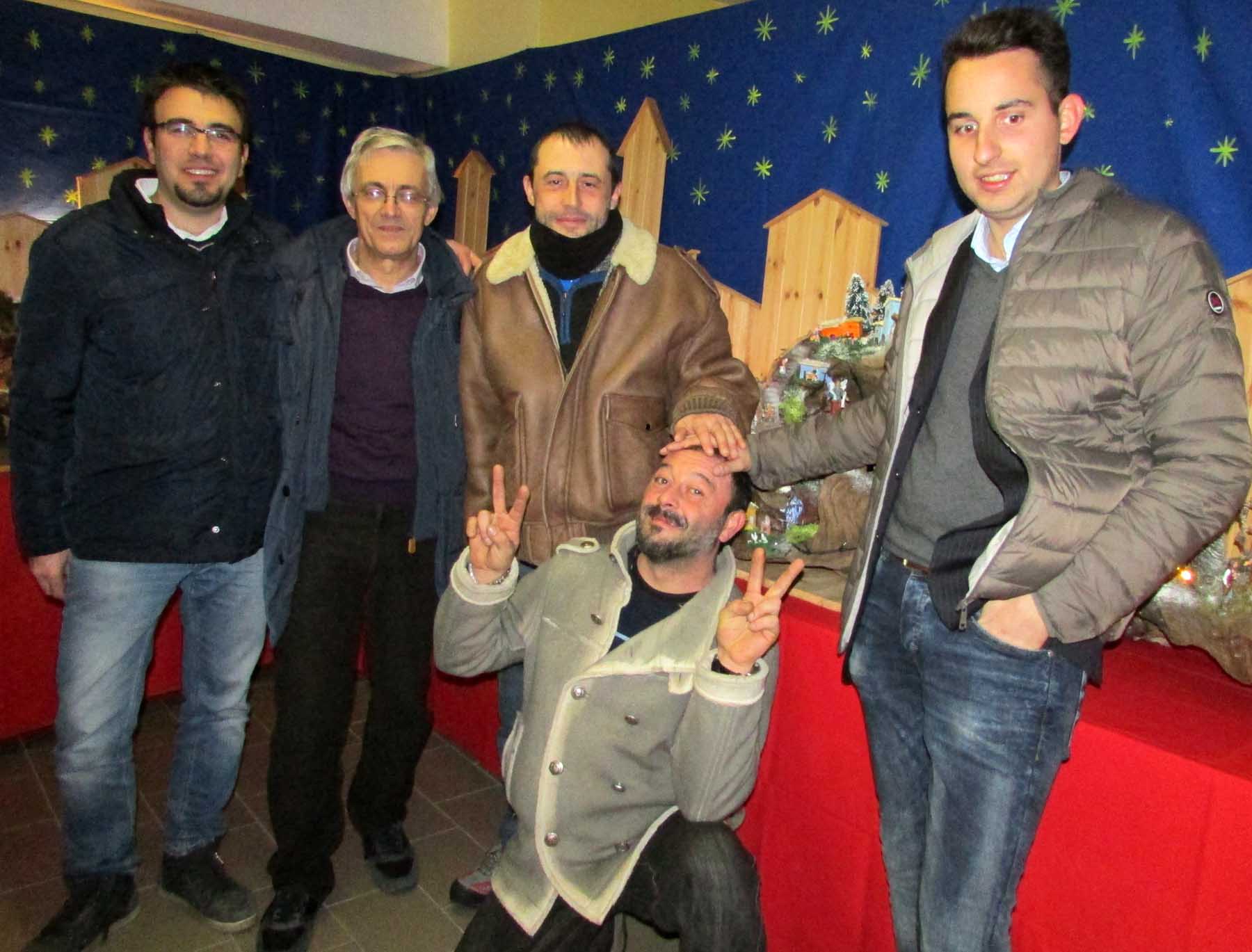 Cuceglio Ivan Mazzarino con il direttivo di Vedremo