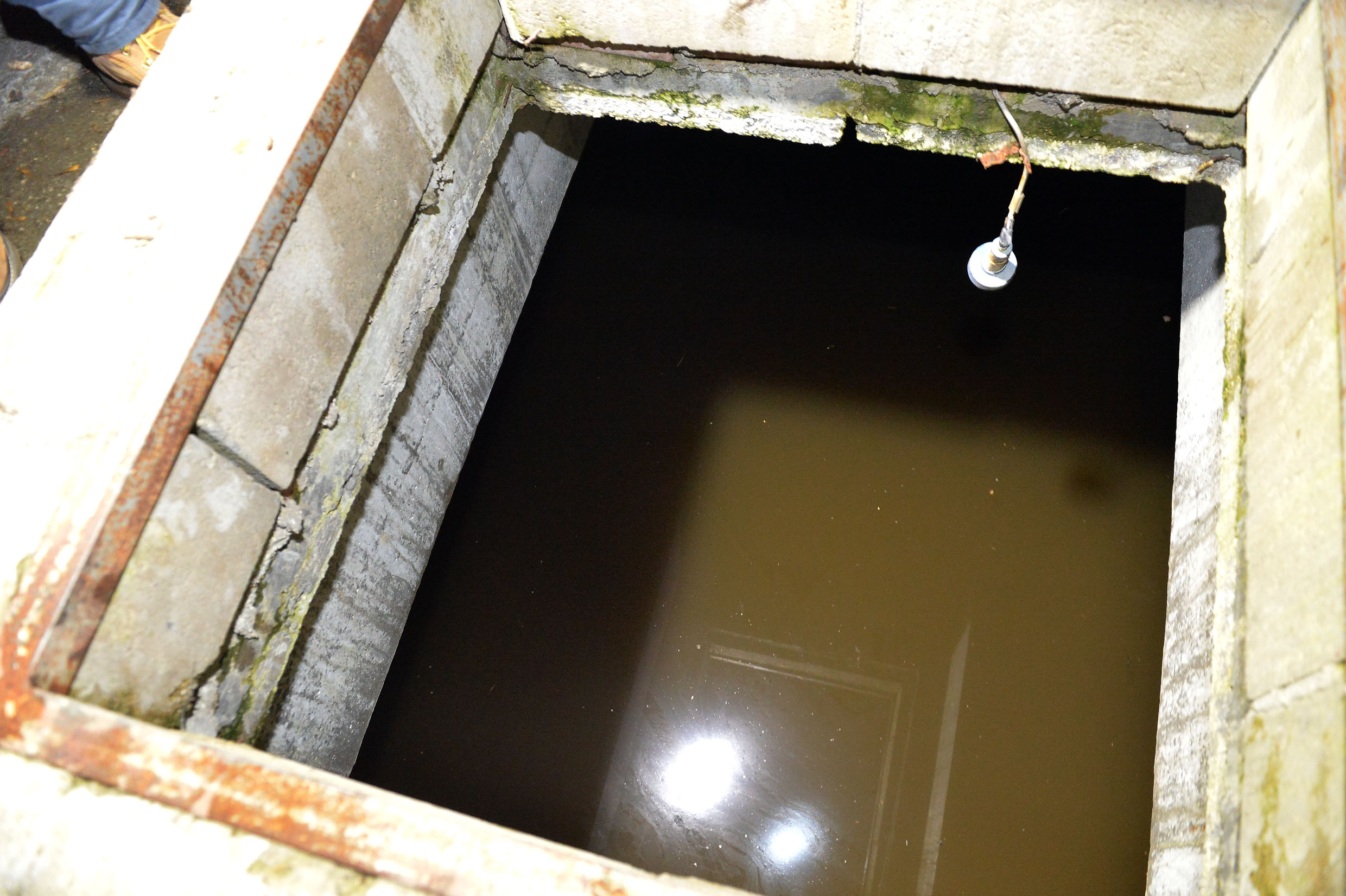 Il pozzo in cui è stato trovato il cadavere