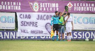 Il toccante ingresso in campo di Francesco Borrello (foto Tavaglione)
