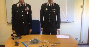 La droga e i soldi sequestrati