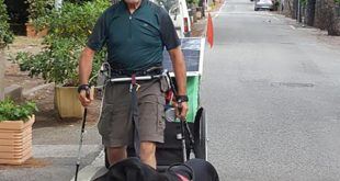 Piemontese a spasso col cane, 3.500 km in 3 mesi (foto ANSA)